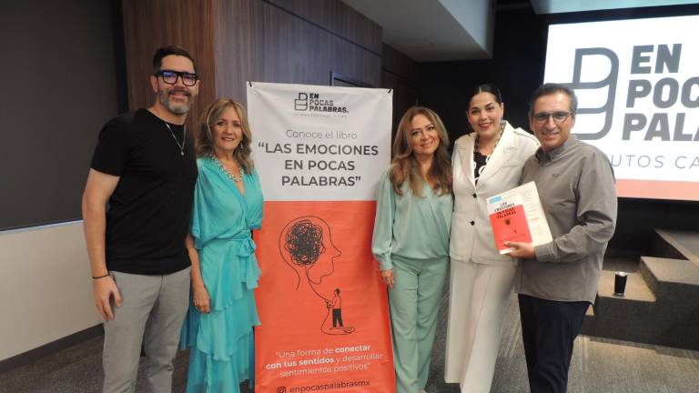 Adrán Espinoza, Norma Campos, Maritza López, Andrea Valenzuela y Mario Córdova.