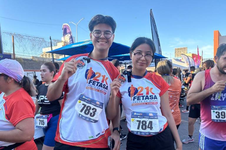 Corren sinaloenses en pro de la Ciudad de los Niños, en el Medio Maratón de Fetasa 2025