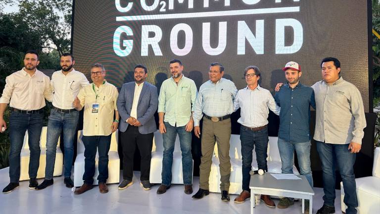 El Jardín Botánico de Culiacán fue el escenario del evento trascendental para la agricultura local, de la premier del documental “Common Ground”, organizado por la AARC presidida por Enrique Riveros Echavarría.
