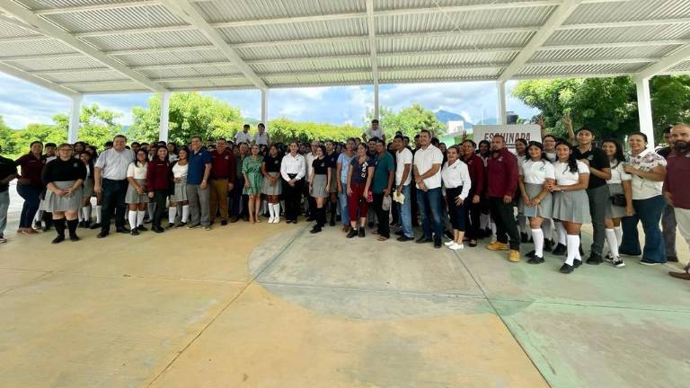 La obra se inauguró de manera oficial en presencia de autoridades de Cobaes y del municipio.