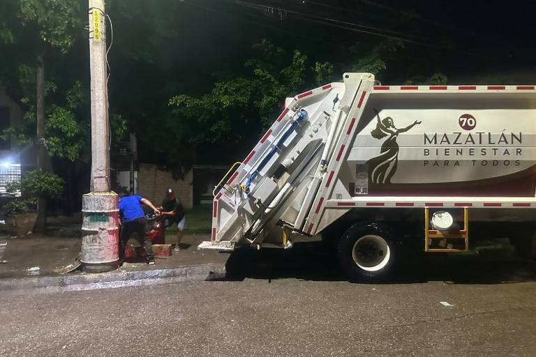 Recolectan 16 toneladas de desechos sólidos tras lluvias de esta noche del lunes