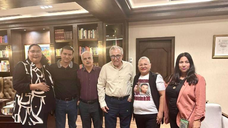 Periodistas y activistas se reunieron con el Gobernador de Sinaloa Rubén Rocha Moya.