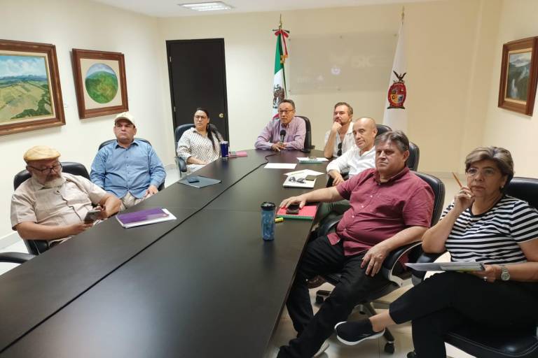 Se capacitan directores del Isic en convocatorias nacionales