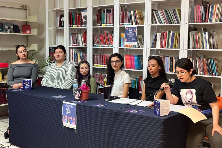 Presentan la revista literaria Elipsis, en la jornada Mujeres en las Letras