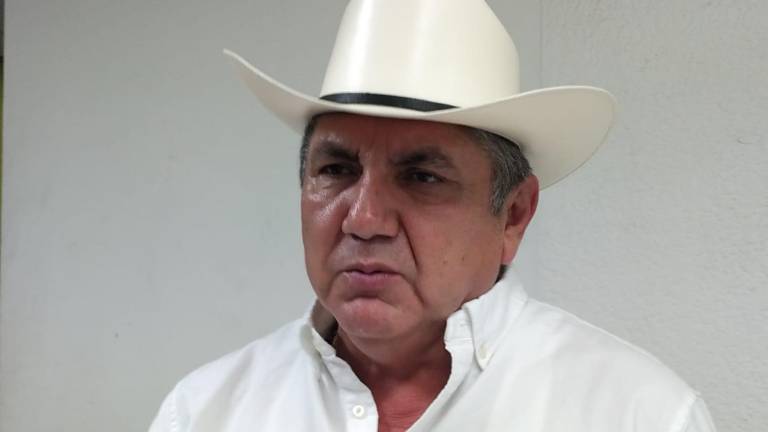 El candidato del PRI, PAN y PRD a la Alcaldía de Culiacán, Faustino Hernández Álvarez.