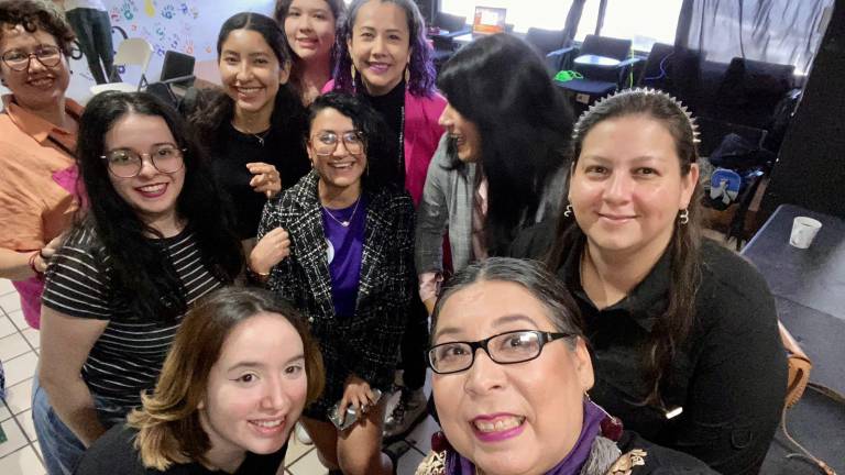 La Colectiva está integrada por mujeres artistas.