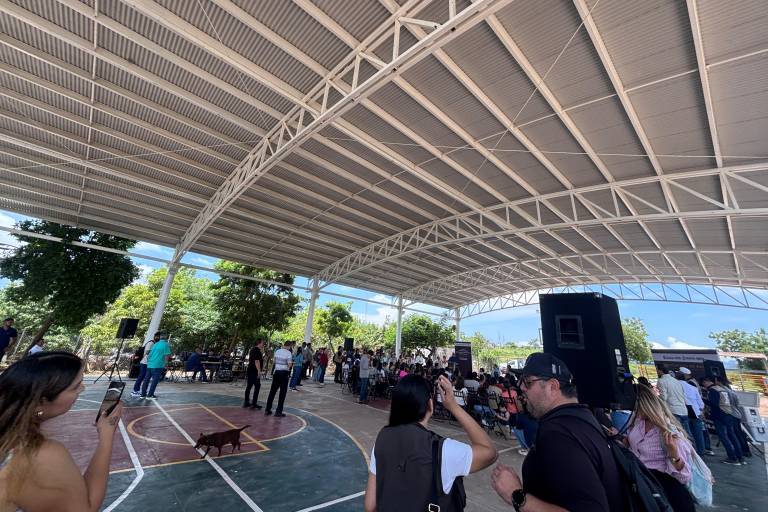 Inauguran techumbre y entregan viviendas en Chiqueritos, Culiacán