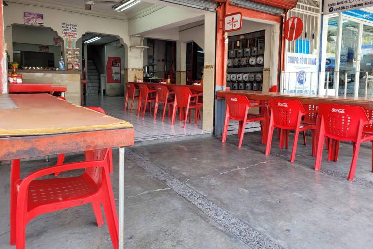 Negocios de comida resienten mudanza del Hospital General de Culiacán; no hay ventas