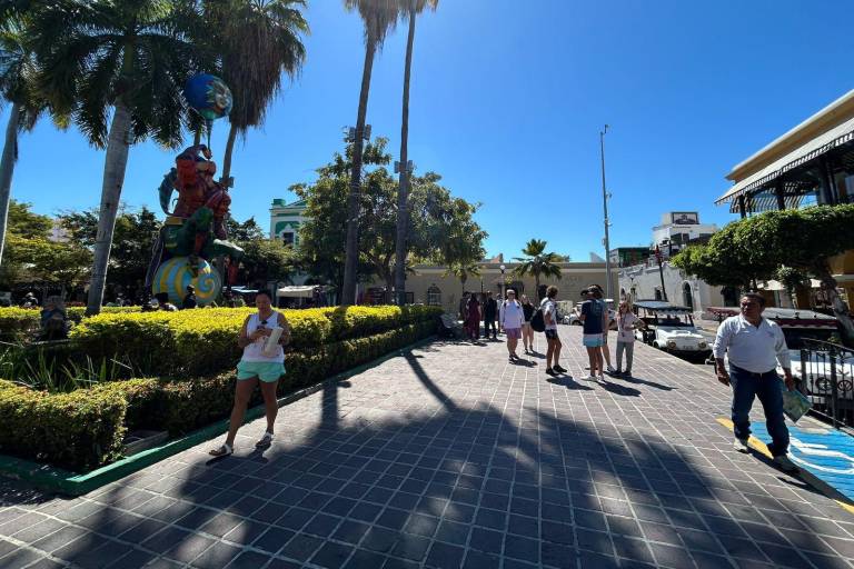 Mantiene Mazatlán arribo de cruceros turísticos; este miércoles llegó el Carnival Panorama