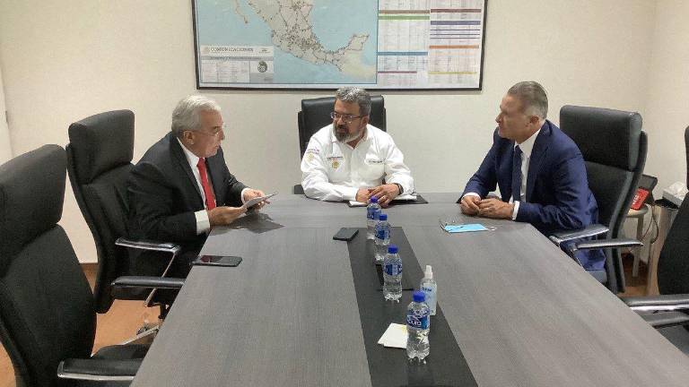 Jorge Nuño Lara, Subsecretario de Infraestructura de la SCT con Quirino Ordaz Coppel, Gobernador del Estado de Sinaloan y Rubén Rocha Moya, Gobernador electo del Estado de Sinaloa