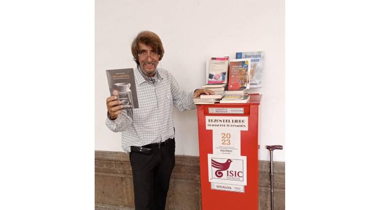Se colocaron distintos buzones en lugares estratégicos de ambos municipios para que la ciudadanía tenga la facilidad de depositar cualquier libro.