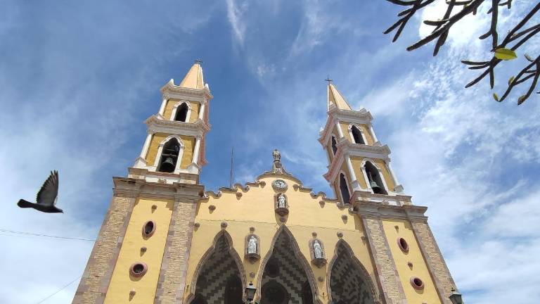 La Iglesia Católica tiene especialistas en cuestiones astronómicas.