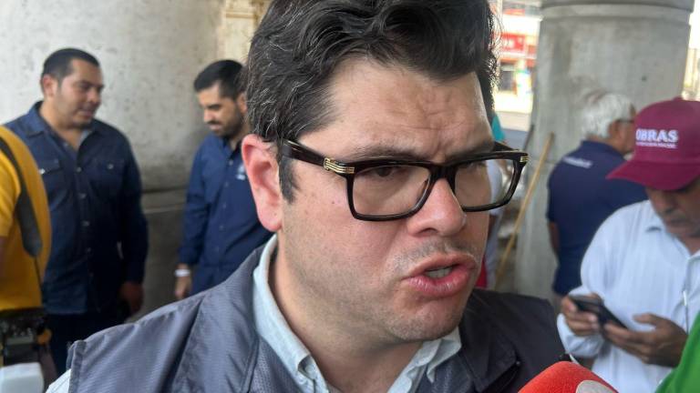 Montero Zamudio destacó que la adquisición de suministros y equipamiento representa el 80 por ciento de la obra, mientras que el resto es la instalación.