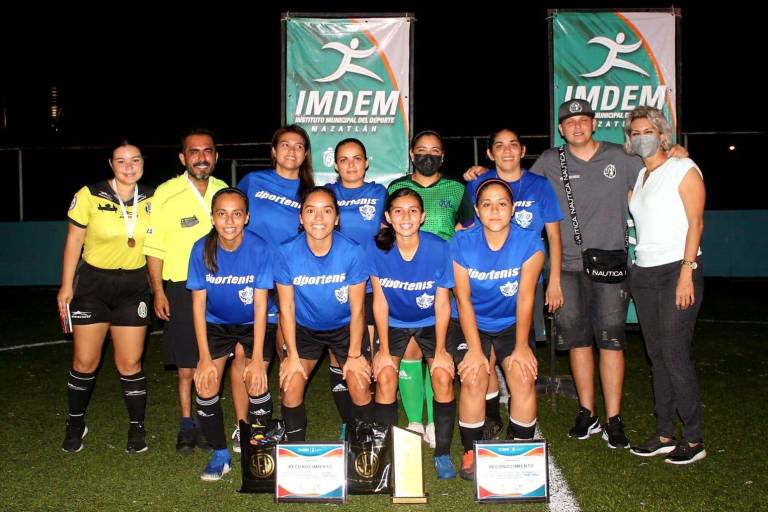 Leonas de la Década rugen en el Furamaz