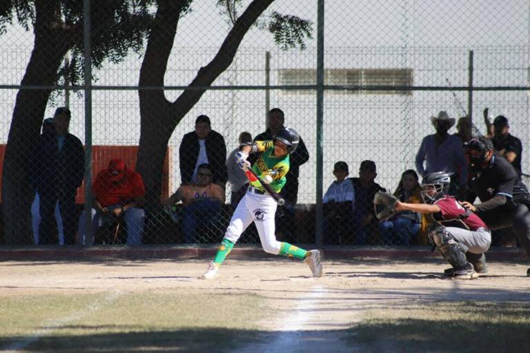 Recupera Ahome el beisbol y domina el futbol en Zonal de Juegos Conade