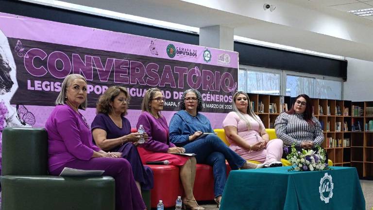 Diputadas Federales y Locales tuvieron el conservatorio ‘Legislar por la igualdad de los géneros’.