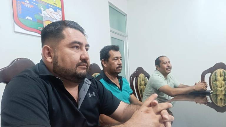 Comité organiza las fiestas del Día de la Marina Nacional en Teacapán, Escuinapa, con eventos culturales y musicales.