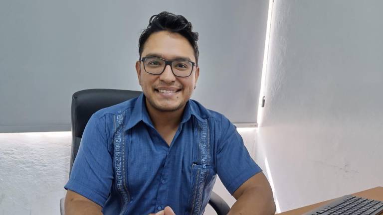 José Ángel Espinoza Gallardo se presentó ante los trabajadores de las diversas áreas.