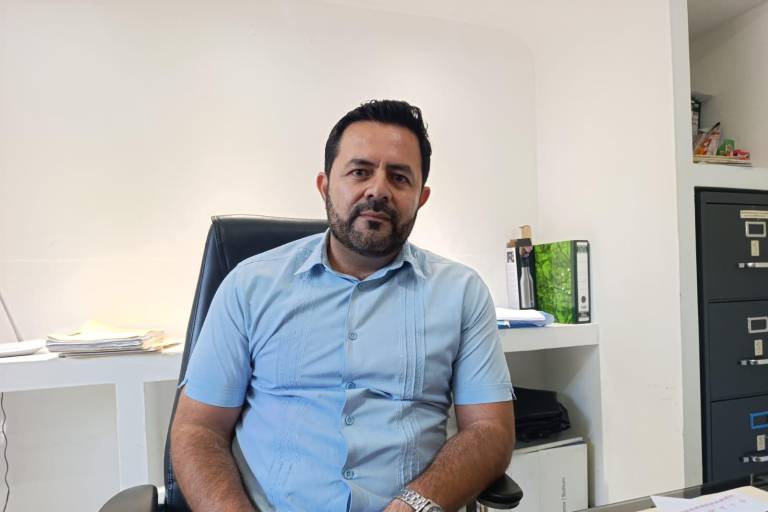 Reinstalan a 11 de 15 trabajadores en diversas áreas del Ayuntamiento de Escuinapa