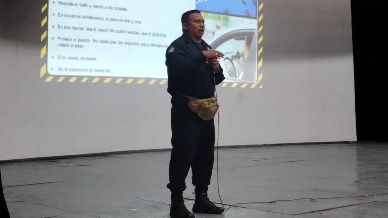 Martín Pastrano Ortega fue el encargado de brindar la información que les permita obtener las herramientas para tener una cultura vial.