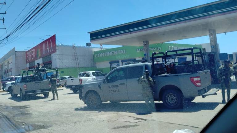 Punto de revisión instalado al norte de Mazatlán.