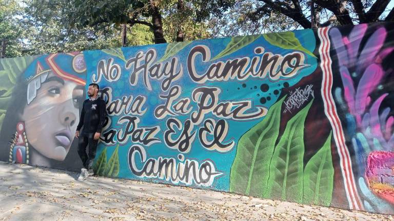 Más de 20 alumnos y alumnas participaron en la elaboración del mural.