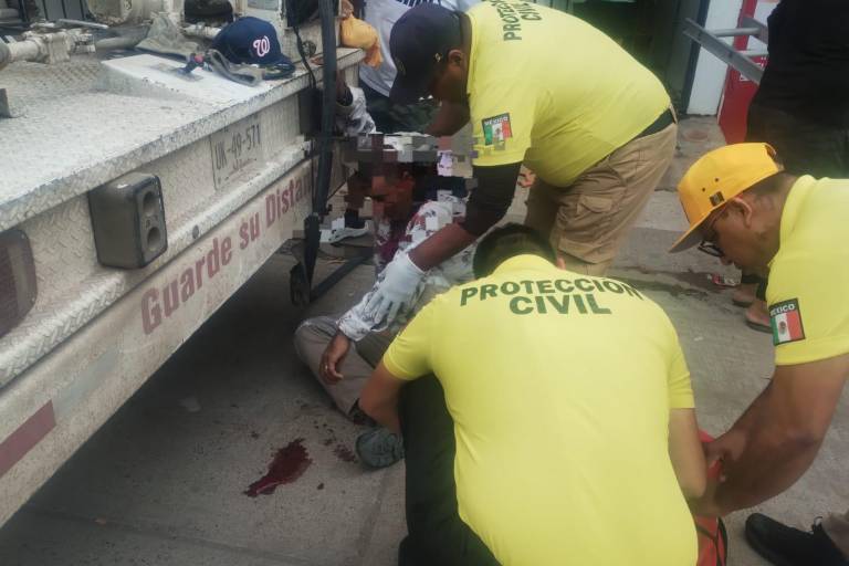 Repartidor de empresa gasera cae de un segundo piso y resulta herido en El Rosario