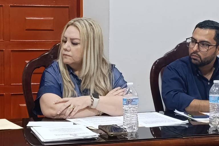 Regidora en Escuinapa plantea negociar con trabajadores que vayan a salir de la administración