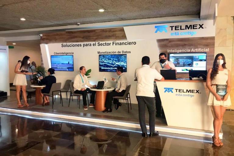 Telmex anuncia que este año no aumentará tarifas en sus servicios