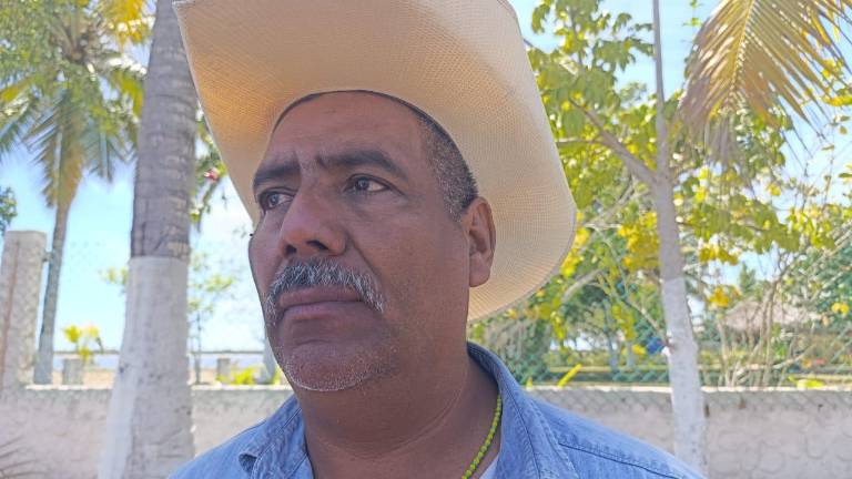 Jorge Crespo Zambrano informó que hay personas que continúan buscando hospedaje en Teacapán.