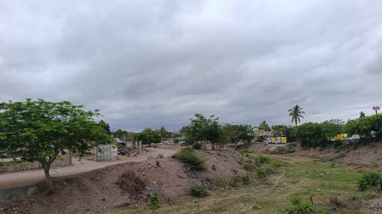 En Escuinapa prevalece un día nublado y con pocas probabilidades de lluvia en la cabecera municipal.
