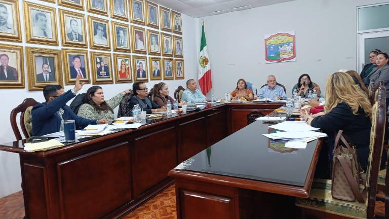 El proyecto de una clínica de salud para instalarse en Escuinapa divide a regidores con el Alcalde.