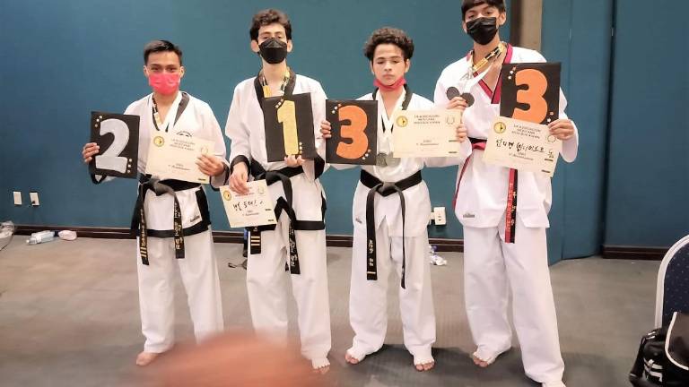 Los taekwondoínes escuinapenses logran buena cosecha de medallas.