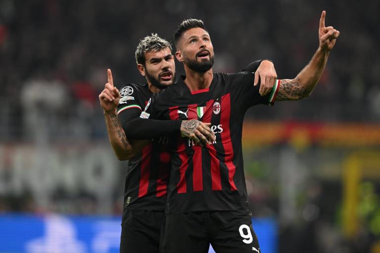 Milán y Leipzig completan los octavos de final de la Champions League