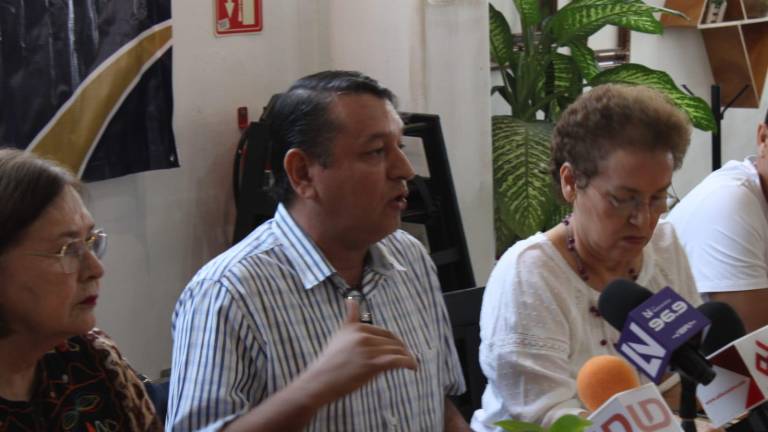 Integrantes del Movimiento Democrático Universitario afirman que se reunirán con el Congreso de Sinaloa para revisar la reforma a la Ley Orgánica de la UAS.