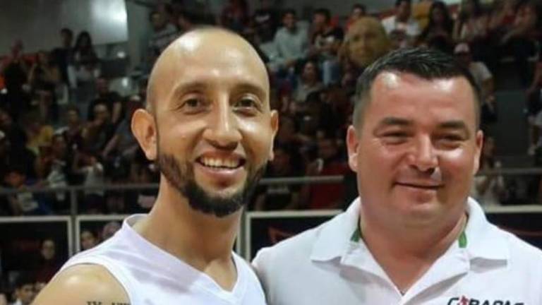 El presidente de Cibapac, César Ojeda (derecha) espera una buena temporada, luego de las zonas del País que ha alcanzado la liga.