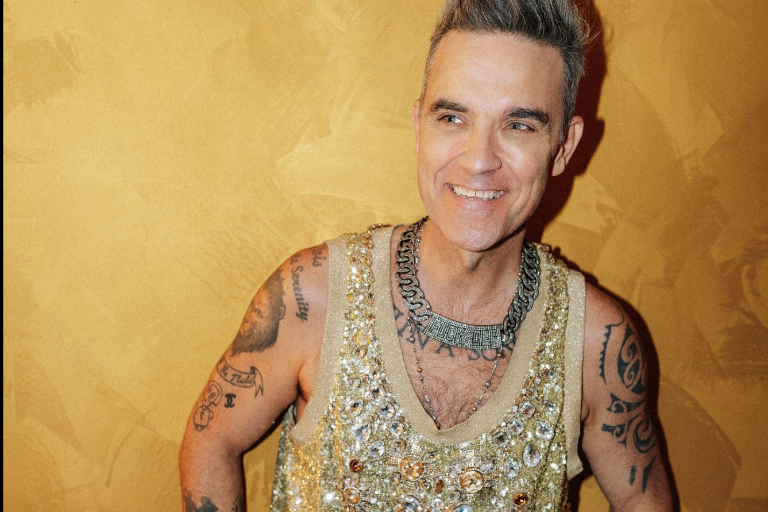 Preocupa a fans el estado físico del cantante Robbie Williams