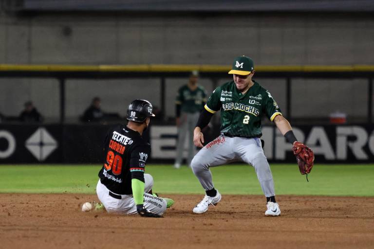 Naranjeros se impone a Cañeros en emocionante juego navideño