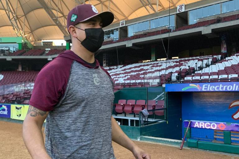 Manny Bañuelos hace ‘click’ perfecto con Tomateros de Culiacán
