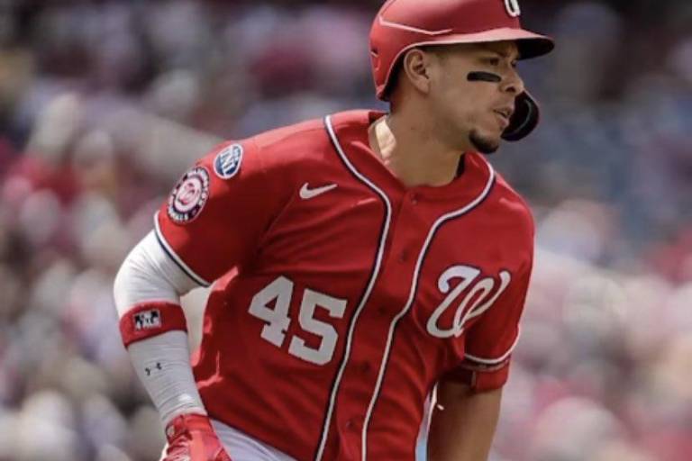 Joey Meneses anota en nueva derrota de los Nacionales