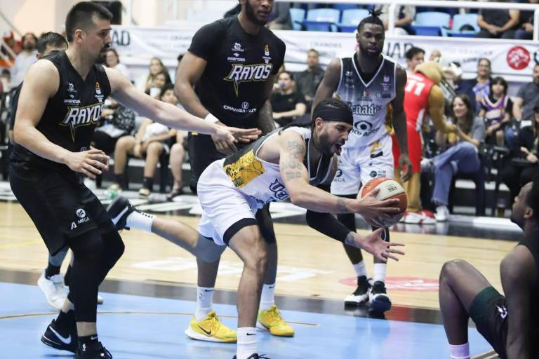 Venados Basketball cae en casa ante Rayos de Hermosillo