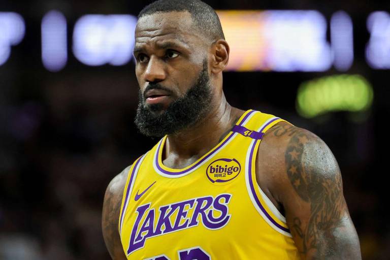 LeBron James fuera de juego final de pretemporada
