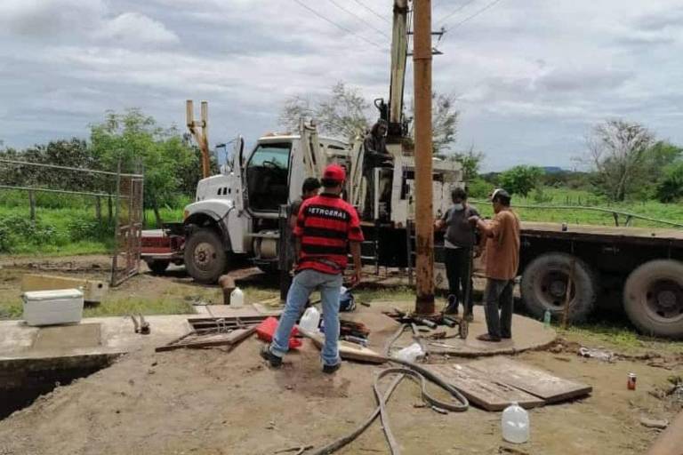 Creciente el Río Baluarte afectó 8 sistemas de bombeo en El Rosario