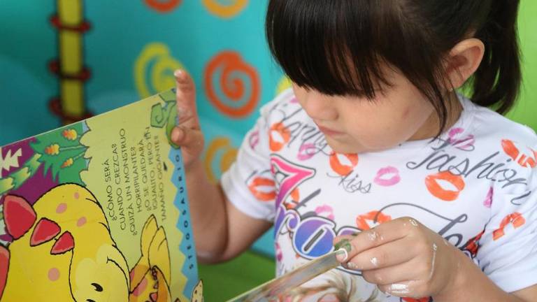 Las actividades se llevan a cabo en la Biblioteca Gilberto Owen.