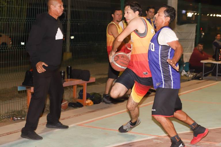 Turbo Team obtiene valioso triunfo, en Liga de Parque Lineal