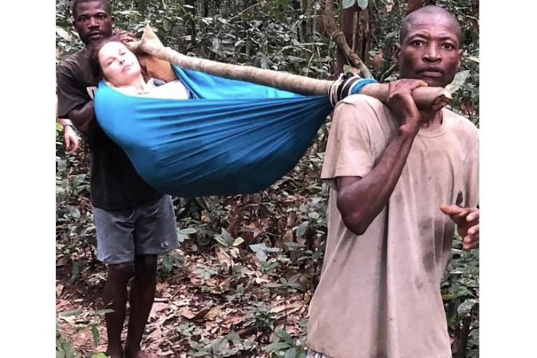 Imágenes de la odisea de Ashley Judd para salir de la jungla y llegar a un quirófano, después de romperse la pierna
