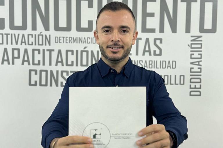 Se registra Óscar Tirado Bernal como candidato a la vicepresidencia de AMPI Mazatlán