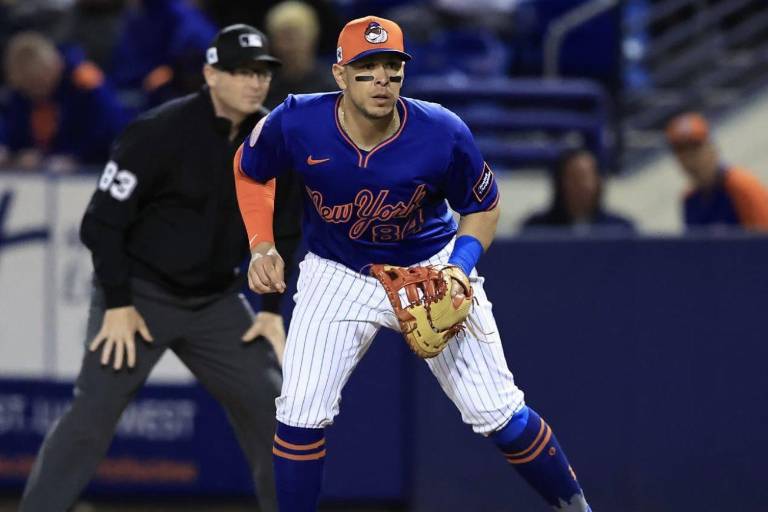 Joey Meneses es enviado a Ligas Menores por los Mets