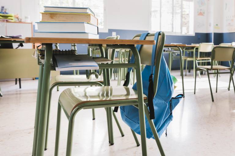 Gasta Gobierno de Sinaloa más de $3 millones de pesos para mobiliario de educación básica