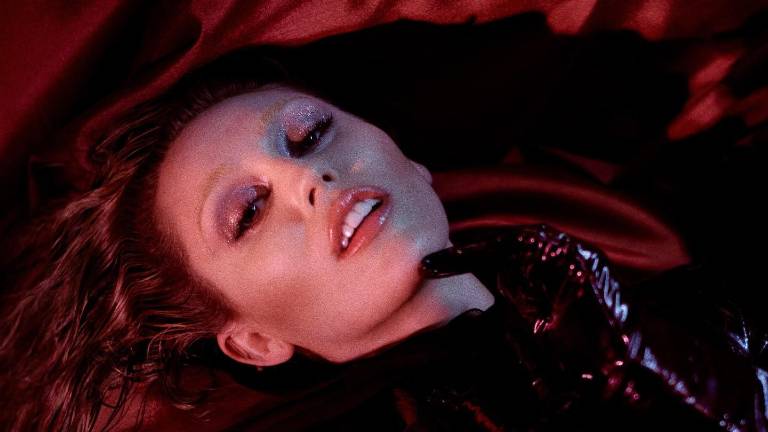 En palabras de Miley Cyrus Something Beautiful es el álbum musical más ambicioso de toda su carrera.